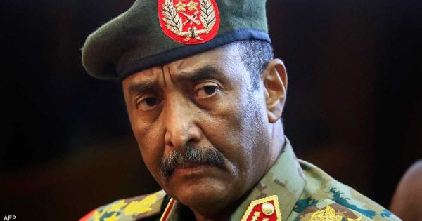 البرهان يؤكد ضرورة "استمرار الحوار بين كافة الأطراف"