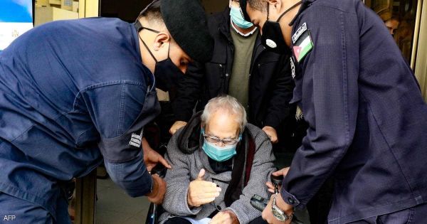 انطلاق حملة التطعيم ضد فيروس كورونا في الأردن