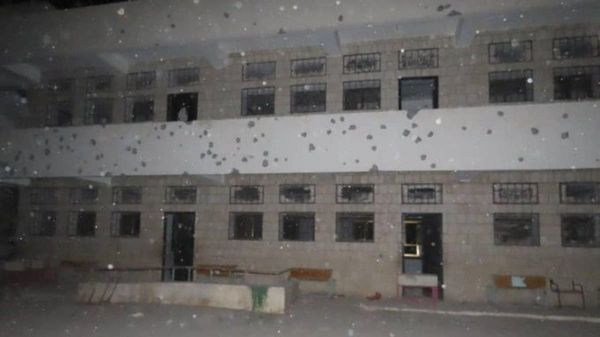 منظمة حقوقية تسجل نحو 100 انتهاك حوثي استهدف التعليم