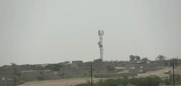 مليشيا الحوثي تستهدف أعيانًا مدنية جنوب الحديدة بقصف مدفعي 
