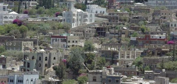 إصابة امرأة في تعز بنيران المليشيا الحوثية