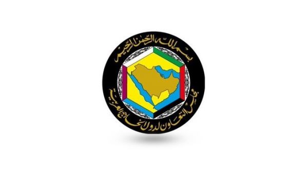 "التعاون الخليجي" يحمّل مليشيا الحوثية مسؤولية اتخاذ المدنيين دروعًا بشرية