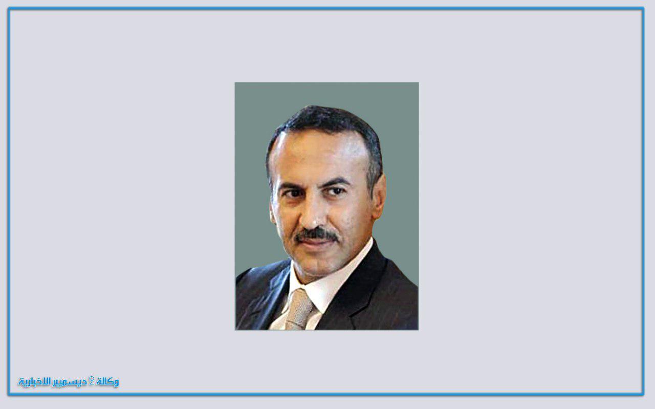 السفير أحمد علي عبدالله صالح يُعزي في وفاة الشيخ الحشيشي