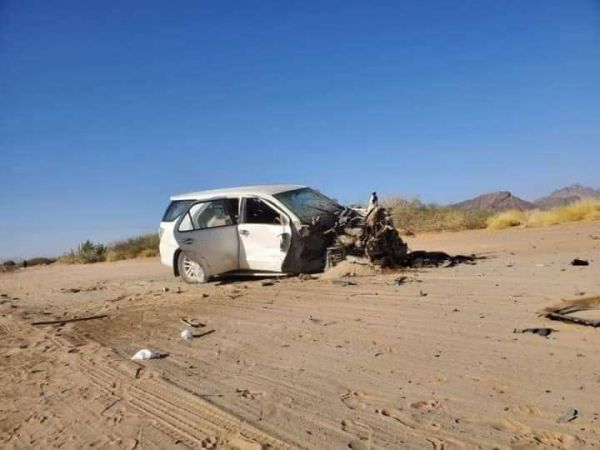 تضرر 3 مركبات مدنية بانفجار لغم حوثي على الطريق الرابط بين شبوة والبيضاء 