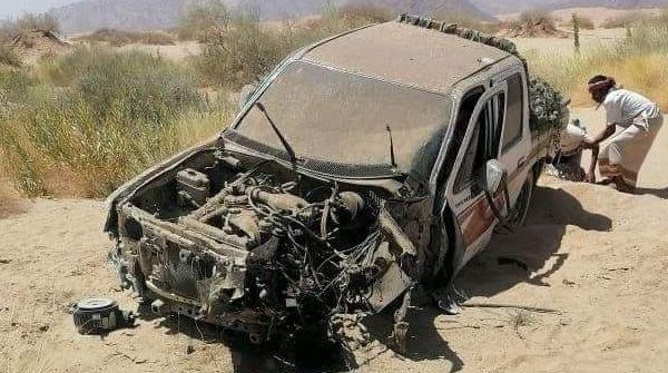 مأرب.. إصابة مواطن ونجله بانفجار لغم من مخلفات الحوثيين  في حريب
