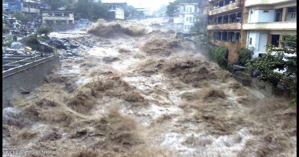 الجزائر.. السيول تتسبب في وفاة 7 أشخاص 