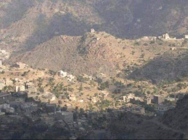 استمرار تقدم الجيش جنوب شرق تعز لليوم الثاني