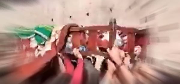 الحوثي عدو الله.. تشييع شعبي للمكحل يتحول إلى تظاهرة غضب ضد مليشيا الحوثي في إب (فيديو) 