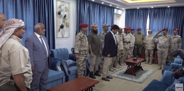 فيديو|العميد طارق صالح يترأس اجتماعًا عسكريًا مشتركًا في المخا بحضور قيادة وزارة الدفاع وممثلين عن التحالف
