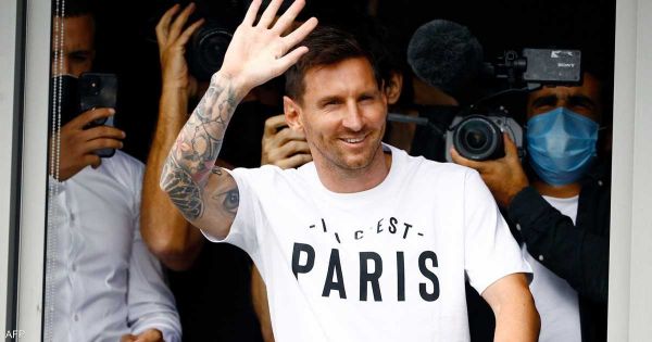 أول تعليق رسمي من برشلونة على عودة ميسي