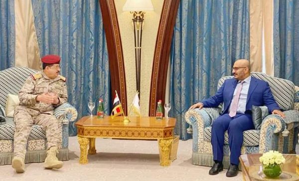 صور| خلال لقائه بقيادة وزارة الدفاع... نائب رئيس الجمهورية يؤكد أهمية تعزيز الجاهزية القتالية 