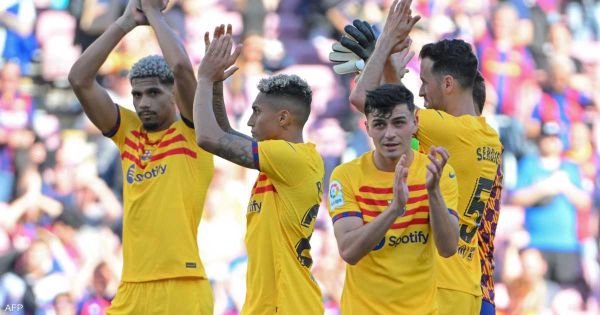 برشلونة يقترب من لقب الدوري الإسباني
