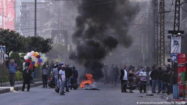تجدد الاحتجاجات في لبنان بسبب تردي الأوضاع المعيشية