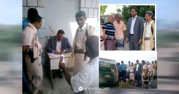 القديمي يتفقد مواطنين ونازحين في بيت الفقيه بالحديدة