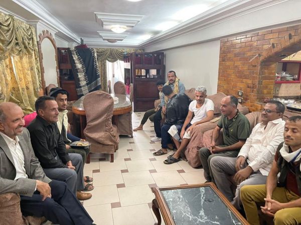 صور| بتكليف من العميد طارق صالح... وفد من المقاومة الوطنية يزور جرحى حراس الجمهورية في مصر 
