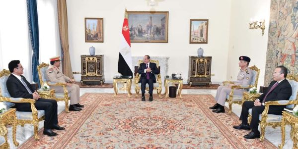 السيسي يستقبل وزير الدفاع اليمني 