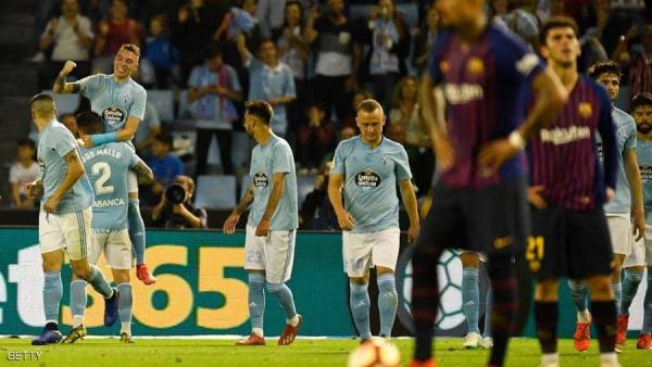 برشلونة يتلقى أول هزيمة له منذ نوفمبر الماضي