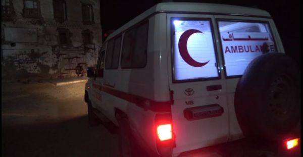 إصابة مواطنين اثنين من أهالي ريف المخا بانفجار لغم أرضي من مخلفات المليشيات الحوثية