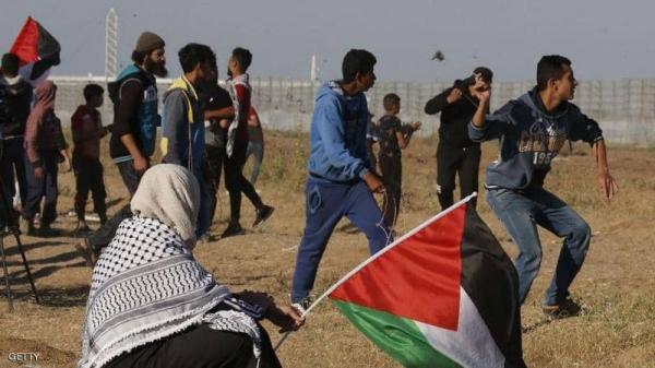 قتيل فلسطيني وإصابة العشرات بنيران جيش الاحتلال الإسرائيلي