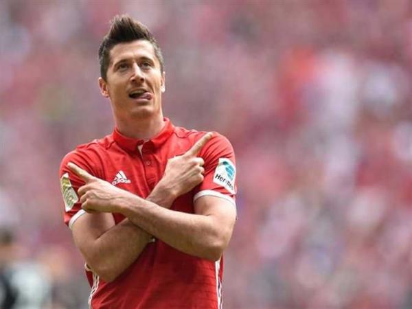 ليفاندوفسكي يقترب من تشيلسي