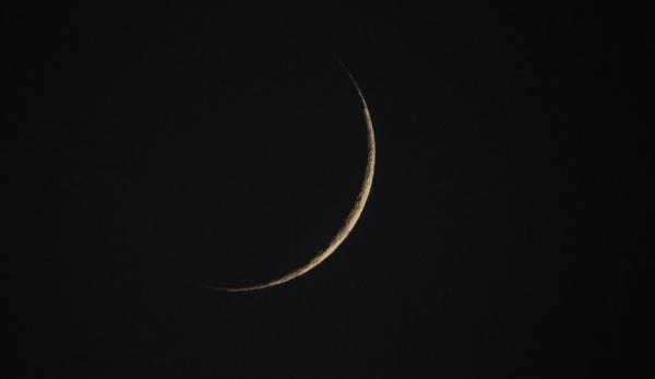 دول عربية بينها اليمن: الأحد أول أيام عيد الفطر