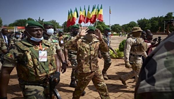 عسكر مالي يطرحون على المعارضة تشكيل حكومة