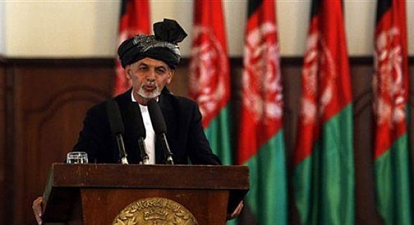 الحكومة الأفغانية تعلن وقف إطلاق النار