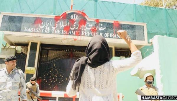 أفغانستان .. تظاهرات تطالب بإغلاق السفارة الإيرانية 