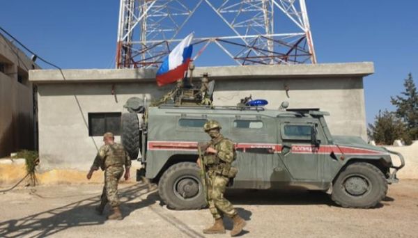 مقتل جندي روسي وإصابة 3 في انفجار شمالي سوريا