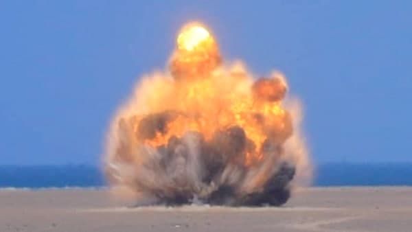 مسام يعلن إتلاف كمية جديدة من الألغام الحوثية في باب المندب