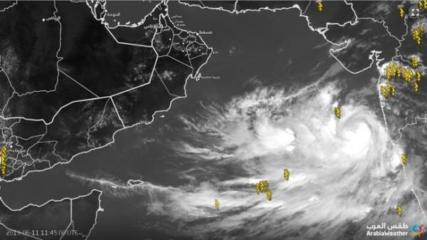 تطورات الإعصار «فايو» في بحر العرب 