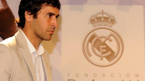على خطى زيدان .. تعين راوول مدربا لرديف ريال مدريد