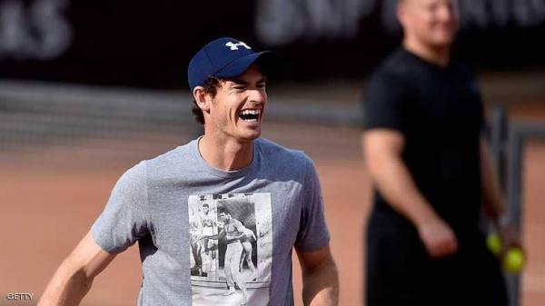 نجم التنس موري يسخر من ميسي ورفاقه