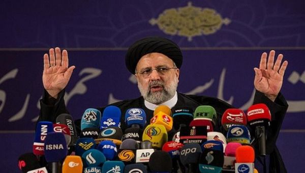 مطالب دولية بفتح تحقيق في جرائم رئيسي "جزار طهران" 