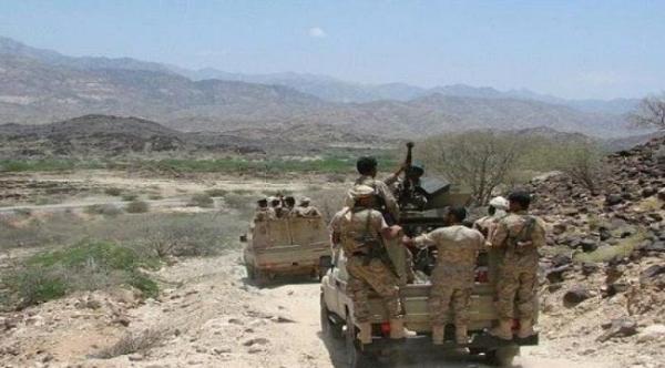 هجوم للقوات الحكومية غربي تعز والمليشيا ترد بقصف منازل المواطنين