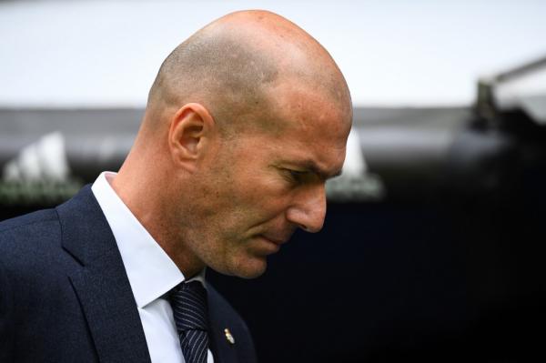 ريال مدريد يعلن وفاة شقيق زيدان