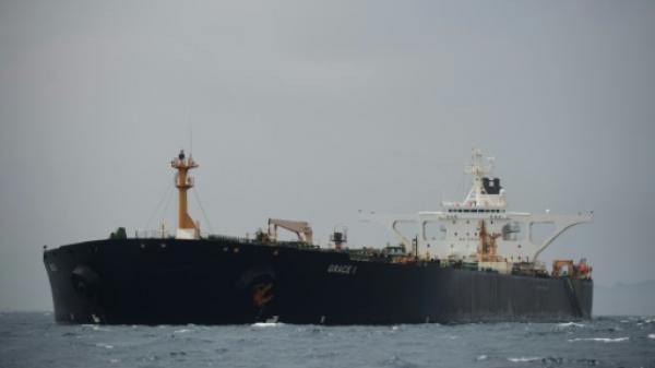 بريطانيا: سنسلم الناقلة الإيرانية إذا قدمت طهران ضمانات بعدم انتهاك العقوبات