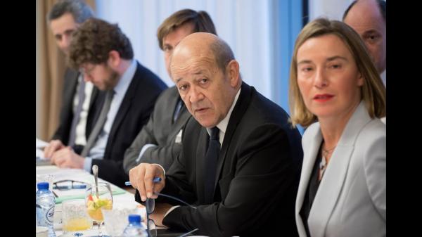 فرنسا وألمانيا وبريطانيا يحذرون من انهيار الاتفاق النووي