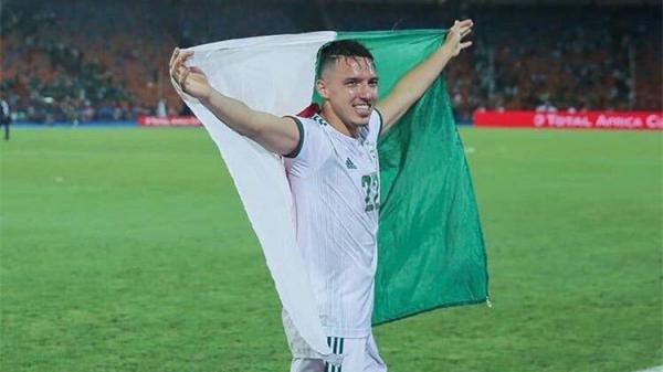 الجزائري بن ناصر أفضل لاعب في بطولة أمم أفريقيا