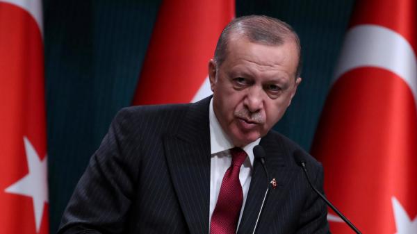صحيفة "لاكورا" الفرنسية : باباجان يهدد عرش أردوغان