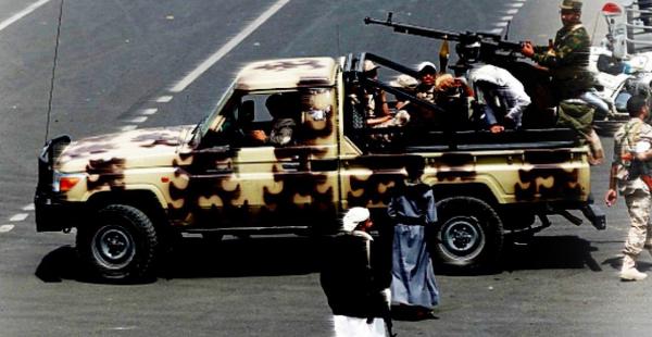 اندلاع اشتباكات مسلحة بين قيادات حوثية في العاصمة صنعاء