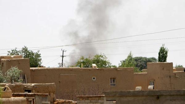 مقاتلو طالبان يقتحمون مدينة بوسط أفغانستان