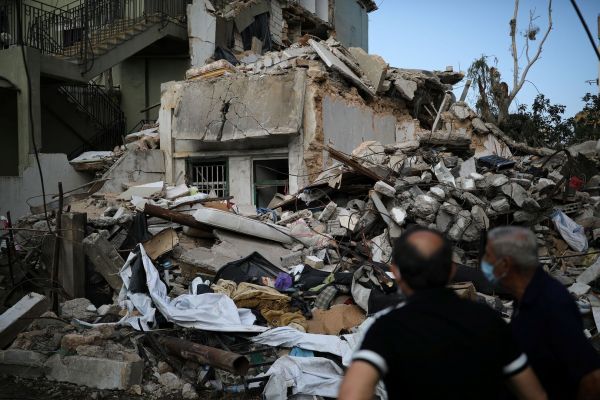 ارتفاع حصيلة قتلى انفجار مرفأ بيروت إلى 171 شخصا