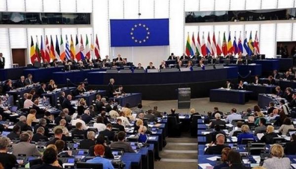 اليونان تدعو إلى عقد اجتماع أوروبي عاجل وتحذر تركيا 