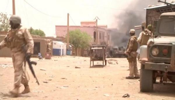 ارتفاع ضحايا انفجار لغم وسط مالي إلى 14 قتيلا