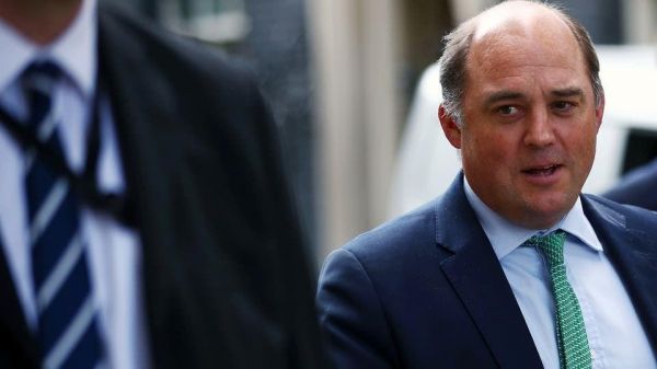 وزير الدفاع البريطاني: إيران تدعم الإرهاب عبر حزب الله والحوثيين