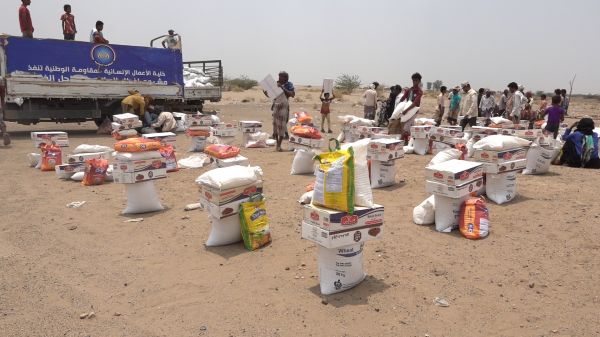 فيديو+صور| "إنسانية" المقاومة الوطنية تغيث أهالي قرى الدُنين في مديرية حيس