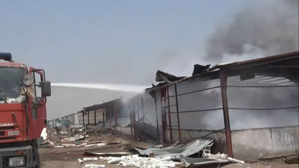 السلطة المحلية في الدريهمي تدين القصف الحوثي على ميناء المخا
