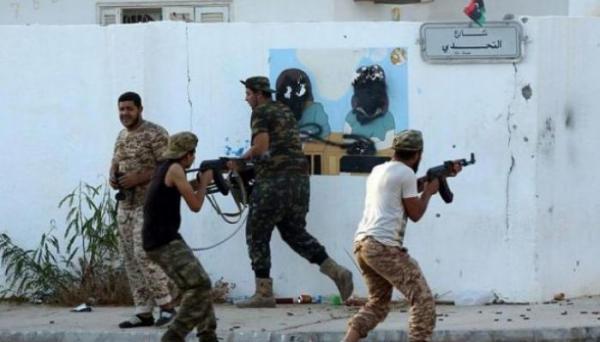 مقتل وجرح 22 شخصاً في اشتباكات المليشيات بالعاصمة الليبية