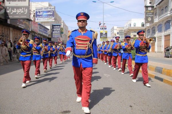 عرض كرنفالي في مأرب احتفاء بأعياد الثورة اليمنية